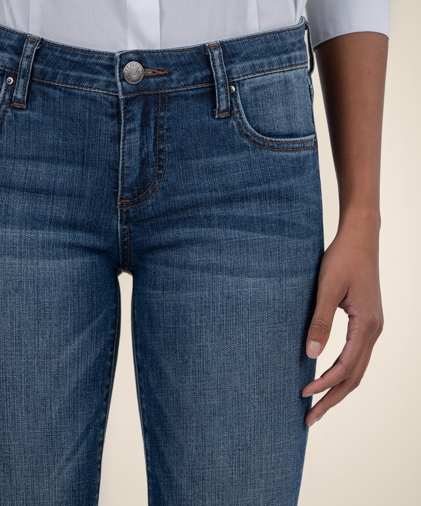 Kut from the Kloth Women’s Catherine Boyfriend Jean – Style KP494MH2 (Fervent Wash)